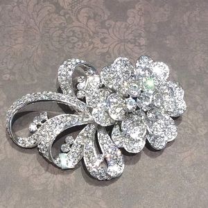 Large bridal Crystal flower & bow brooch NWT